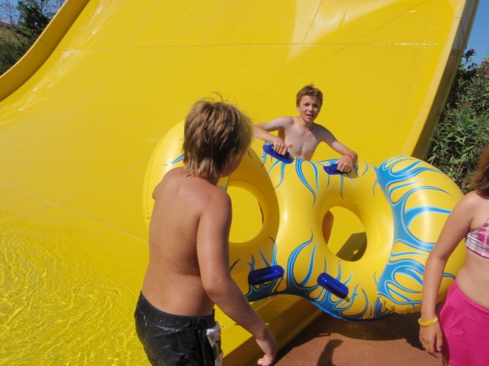 Village Camps International Summer Camp Ard&egrave;che, France 2019-07-26 https://www.villagecamps.com/journals_admin/images/255-10-July 11 03020110711.jpg